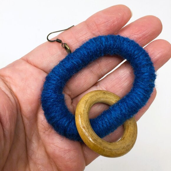 Handmade Oval Ocean Blue Wool Wrapped Chunky Wood Dangle Chain Earrings - Picture 6 of 11